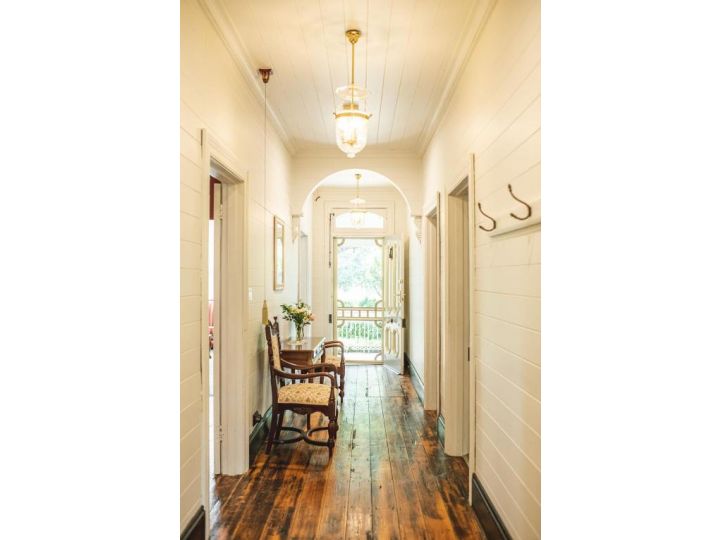 Plynlimmon-1860 Heritage Cottage & Private Room 50m from Heritage Cottage Guest house, Kurrajong - imaginea 10