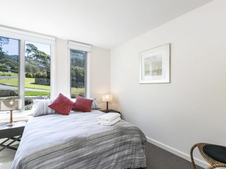 POINT GREY APARTMENT 14 - The Point Apartment, Lorne - imaginea 10