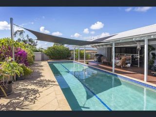 Pool & Putt Paradise, Family Friendly, Pool, WIFI Guest house, Dunsborough - 2