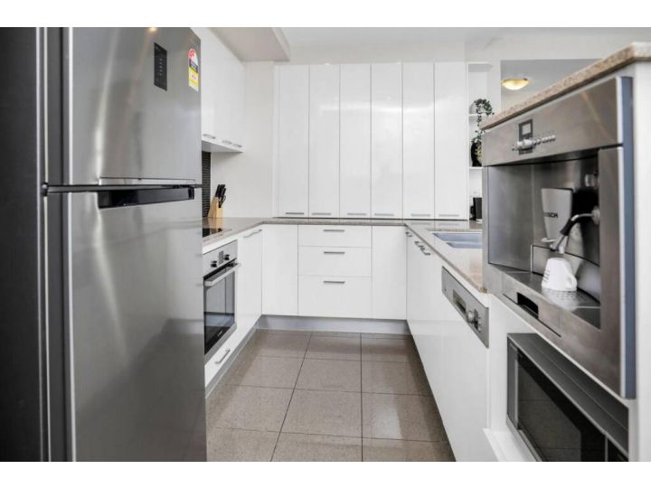 Pool View City Centre Apartment 202 Apartment, Cairns - imaginea 6