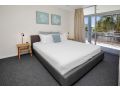 Pool View City Centre Apartment 202 Apartment, Cairns - thumb 7