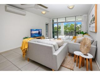 Pool View City Centre Apartment 206 Apartment, Cairns - 2