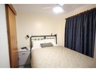 Port Vincent Motel & Apartments Accomodation, South Australia - 2