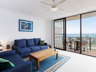 Portside 18 1 Donald Street water views WiFi and Air Conditioning Apartment, Nelson Bay - 4