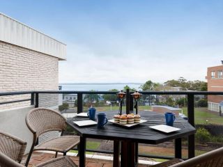 Portside 18 1 Donald Street water views WiFi and Air Conditioning Apartment, Nelson Bay - 1