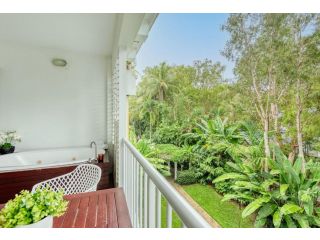 Beach Club Apartment 3436, with private roof terrace and spa Apartment, Palm Cove - 5