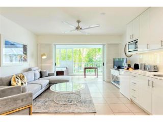 Beach Club Apartment 3436, with private roof terrace and spa Apartment, Palm Cove - 3