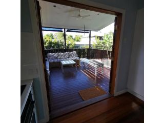 OXLEY Private Heated Mineral Pool & Private Home Guest house, Brisbane - 3