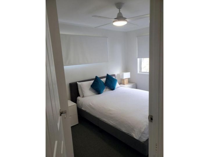 Entire Apartment Excellent Location with Balcony Apartment, Queensland - imaginea 11