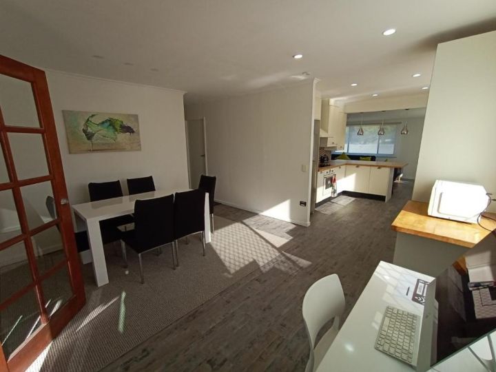 Entire Apartment Excellent Location with Balcony Apartment, Queensland - imaginea 20