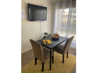 Private room with ensuite and parking close to Wollongong CBD Guest house, Wollongong - 4