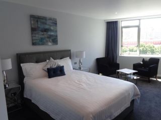 PrivateStudio in Quay West Building Apartment, Melbourne - 1
