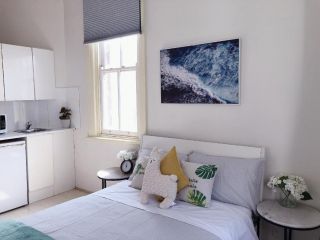 Private Studio-room In Kingsford with Kitchenette and Private Bathroom Near UNSW, Randwick 97S2 Apartment, Sydney - 1