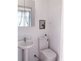 Private Studio-room In Kingsford with Kitchenette and Private Bathroom Near UNSW, Randwick 97S2 Apartment, Sydney - 5