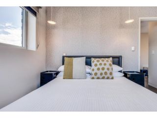 Professional living minutes from the city Apartment, Sydney - 5
