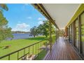 Punt House - riverfront home with ramp access Guest house, Dunbogan - thumb 12