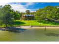 Punt House - riverfront home with ramp access Guest house, Dunbogan - thumb 3