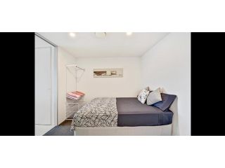 Private Apartment at Surfers Paradise Apartment, Gold Coast - 5