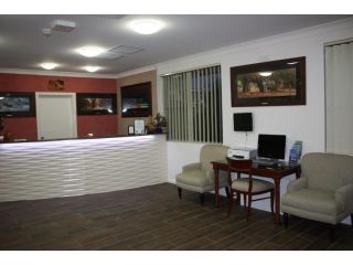 Country Plaza Motel Hotel, Queanbeyan - 1