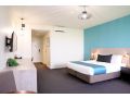 Mantra Melbourne Melton Hotel, Melton - thumb 3