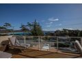 Quarterdeck Apartment Guest house, Binalong Bay - thumb 14