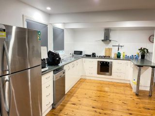 Quiet, cozy and calm 3 bedroom house. Guest house, Queensland - 4
