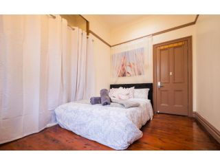 Quiet Private Room In Strathfield 3min to Train Station 4 - ROOM ONLY Guest house, Sydney - 2