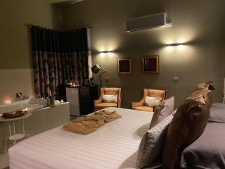 Spa Suites at RAVEN Guest house, Hepburn Springs - 1