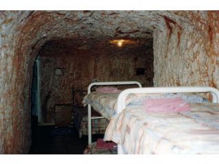 Radeka Downunder Underground Motel Hotel, Coober Pedy - 4
