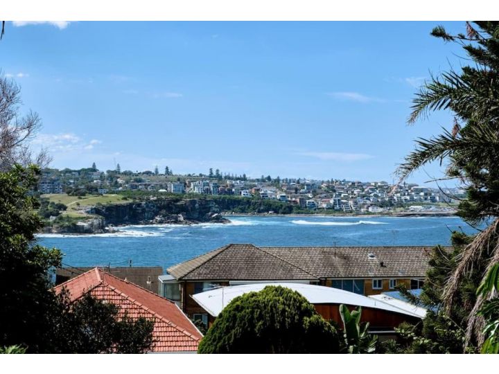 RAIN312S - Coogee Serenity - Hear the waves from the balcony Guest house, Sydney - imaginea 17