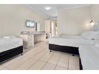 Hotel Tropiq Hotel, Cairns - 1