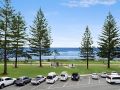 Rainbow Pacific unit 8 - Great value unit right on the beachfront Rainbow Bay Coolangatta with WiFi Apartment, Gold Coast - thumb 14
