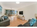 Rainbow Pacific unit 8 - Great value unit right on the beachfront Rainbow Bay Coolangatta with WiFi Apartment, Gold Coast - thumb 1
