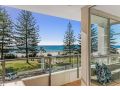 Rainbow Pacific unit 8 - Great value unit right on the beachfront Rainbow Bay Coolangatta with WiFi Apartment, Gold Coast - thumb 3