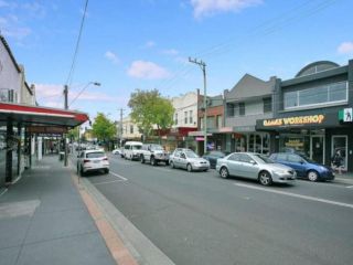 Readyset Apartment at Charman Apartment, Victoria - 5