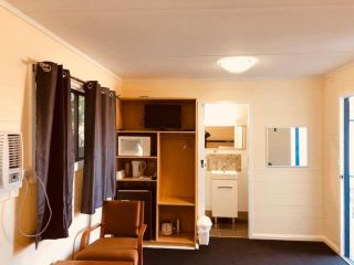 Red Cedar Motel Hotel, Muswellbrook - 4