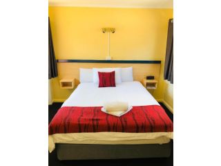 Red Cedar Motel Hotel, Muswellbrook - 3