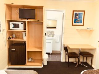 Red Cedar Motel Hotel, Muswellbrook - 1