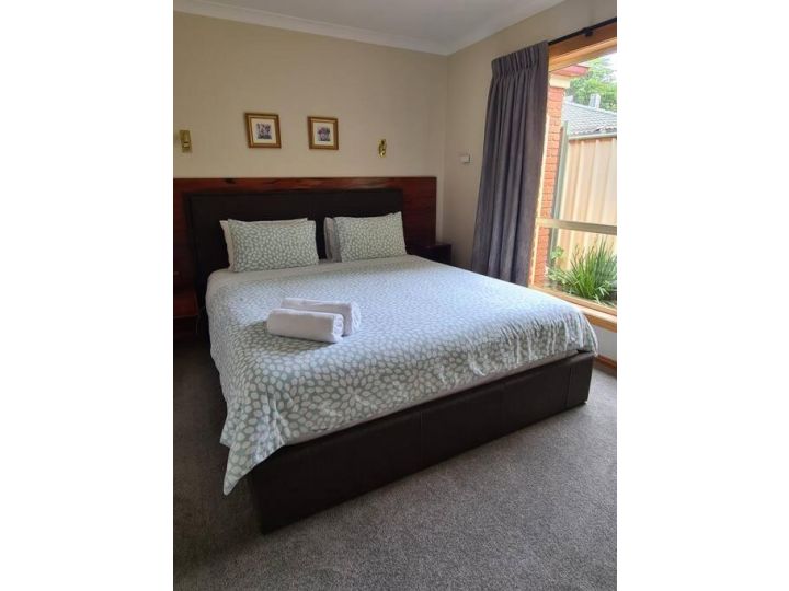 REDGUM RETREAT BRIGHT - Luxury Spa Villa Apartment, Australia - imaginea 13