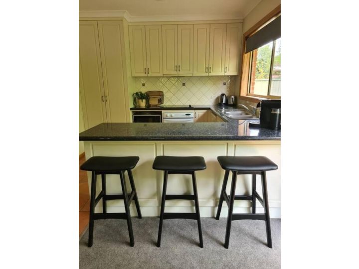 REDGUM RETREAT BRIGHT - Luxury Spa Villa Apartment, Australia - imaginea 14