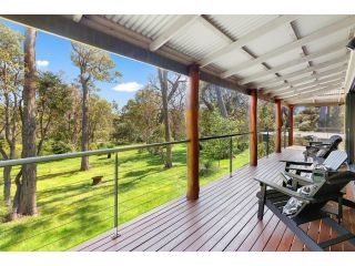 Redgum Treehouse - Outstanding luxury in the heart of wine country and minutes from the beaches Guest house, Quindalup - 3
