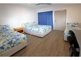 Reef Gardens Motel Hotel, Queensland - 2