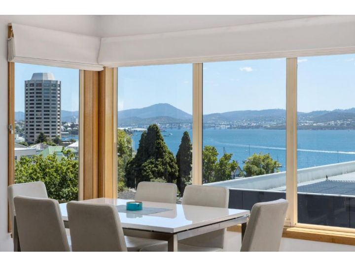 Reflections on the Bay Villa, Hobart - imaginea 2