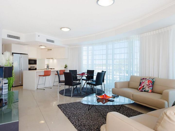 Reflections tower 2 Unit 401 - Beachfront, views and in a great location Apartment, Gold Coast - imaginea 4