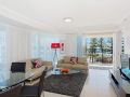 Reflections tower 2 Unit 401 - Beachfront, views and in a great location Apartment, Gold Coast - thumb 1