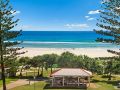Reflections tower 2 Unit 401 - Beachfront, views and in a great location Apartment, Gold Coast - thumb 5