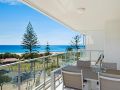 Reflections tower 2 Unit 401 - Beachfront, views and in a great location Apartment, Gold Coast - thumb 2
