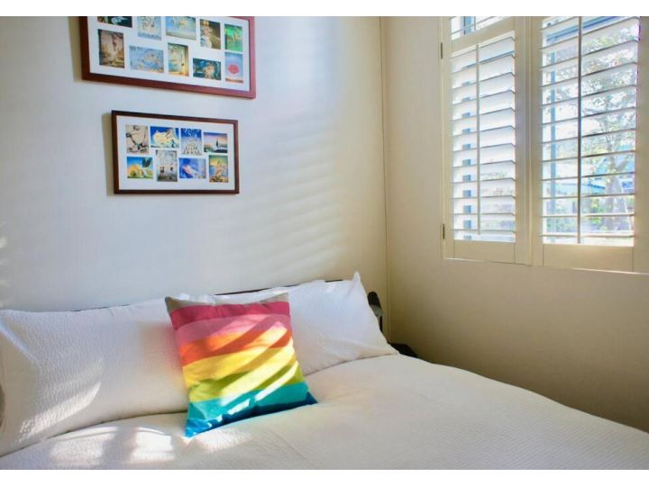 Refurbished 2 bedroom apt with secured parking! Apartment, Sydney - imaginea 12
