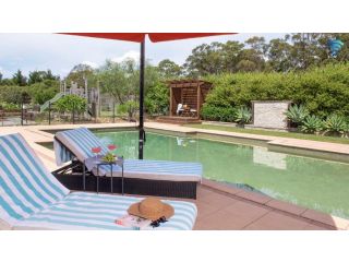 Reign Manor - Stay 4 Pay 3 Guest house, New South Wales - 2