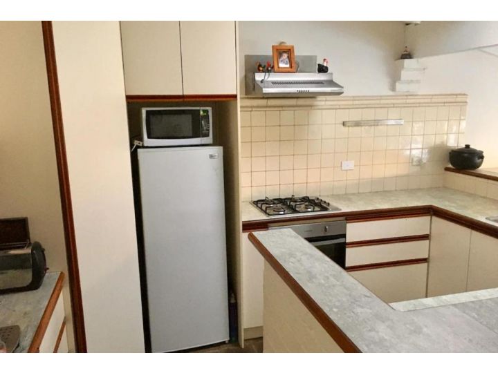 Relaxing 3 Bedroom Apartment in Perth Guest house, Perth - imaginea 6